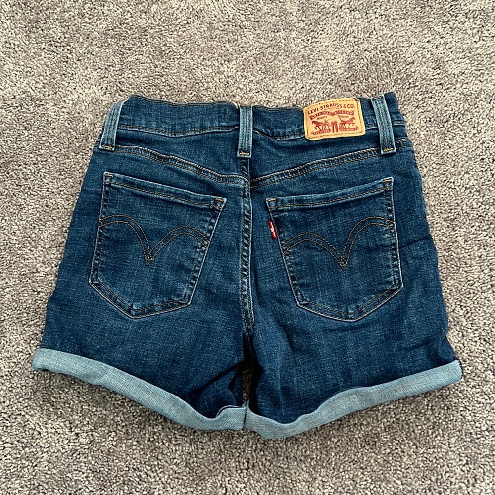 Levis mid length shorts